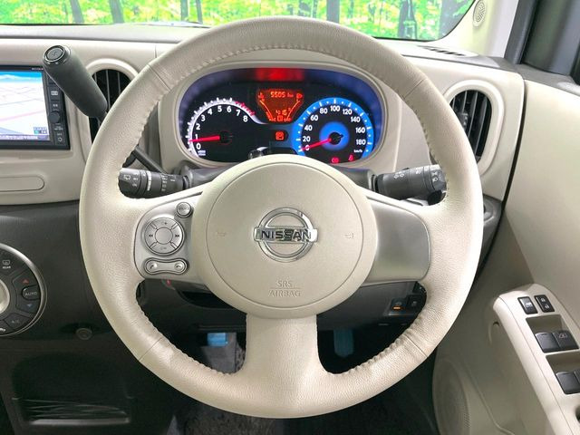 �y�X�e�A�����O�X�C�b�`�z�^�]���A�O������ڐ������炷���ƂȂ��A�I�[�f�B�I���̑��삪�\�ȕ֗��@�\!���S&���K�ȃh���C�u�����o���Ă���܂���