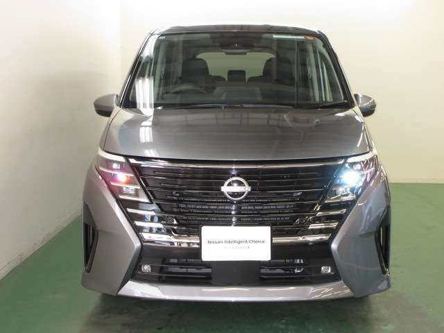 セレナ1.4 e-POWER ハイウェイスターV