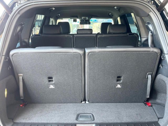 ●トランクルーム:趣味が広がる収容スペース!これだけの広さがあればお買い物やレジャーなどにも最適です!使用感も少なくきれいな状態を維持しております。