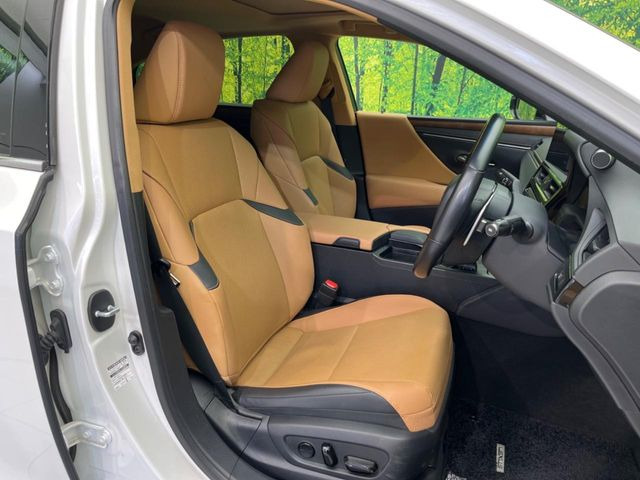 �y���烌�U�[�V�[�g�z����̂ӂ���肪�e�ՂŃ����e�i���X�����ȒP�ȁA�@�\���ɗD��鍇����v���̗p�����㎿�ȃV�[�g�ł��B����S�n���悭�A���������ӂ��S�n�ǂ��ԓ���Ԃ����o���Ă���܂��B