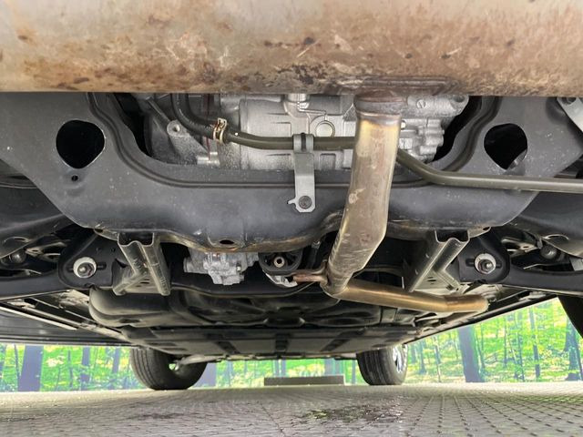 下回りがきれいなうちに、防錆加工の施工がオススメ。降雪地域はもちろん、沿岸部にお住いの方や、趣味でマリン・ウィンタースポーツをされる方にご好評いただいております。