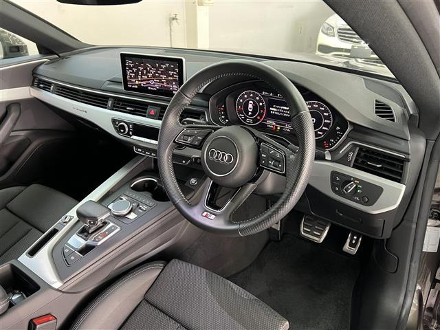 A5スポーツバック2.0 TFSI クワトロ スポーツ 4WD