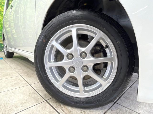 �y����14�C���`�A���~�z�C�[���z�O�ςɃ}�b�`���������A���~�z�C�[���𑕒����Ă���܂��B�e��ЊO�A���~�z�C�[����A�X�^�b�h���X�^�C�����戵�����Ă���܂��B���񂲑��k����������