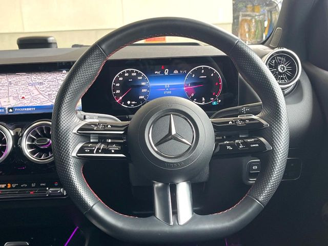 ●ステアリングもきれいな状態を維持しております。