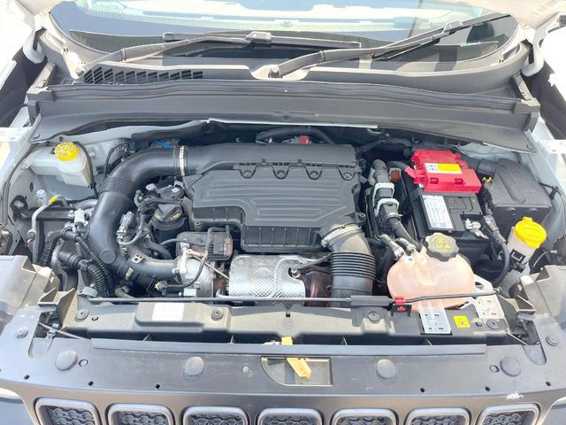 �����X�ł́A�e���[�J�[�̐�p�f�f�e�X�^�[�𓱓��B���Ǝ��i�����e�N�j�J���X�^�b�t���풓���Ă���܂��̂ŁA������̍ۂɂ����S���Ă����p���������܂��B