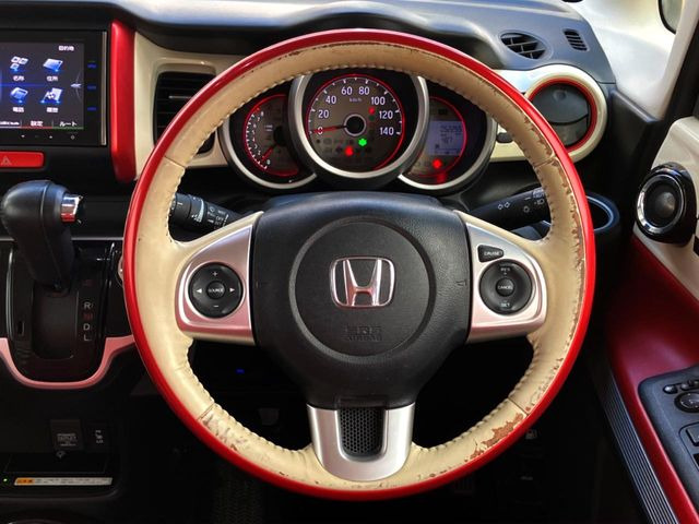 �������̊v�����n���h���ł��􍂋����̂��錩���ڂɁA�n���h�����O�̑����A����₷���������ł���