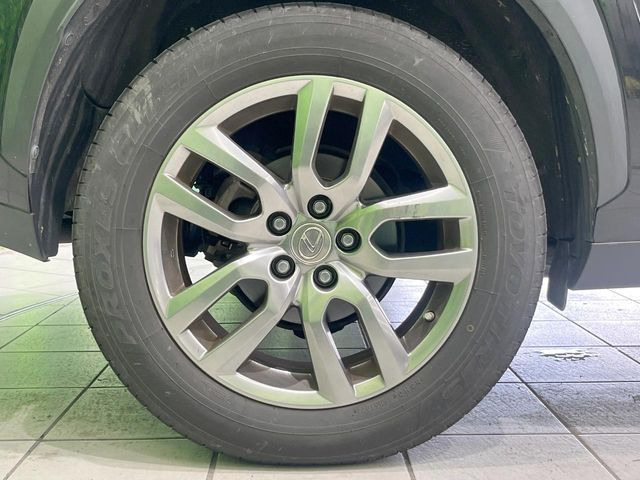 �y����18�C���`�A���~�z�C�[���z�O�ςɃ}�b�`���������A���~�z�C�[���𑕒����Ă���܂��B�e��ЊO�A���~�z�C�[����A�X�^�b�h���X�^�C�����戵�����Ă���܂��B���񂲑��k����������