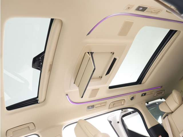 アルファードハイブリッド 2.5 エグゼクティブ ラウンジ E-Four 4WD