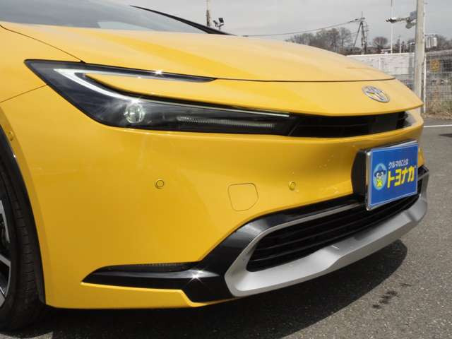 ★LEDヘッドランプ+LEDクリアランスランプ&LEDフォグランプ★更に先行車や対向車のライトを認識し、ハイビームとロービームを自動で切替えるハイビームアシスト!