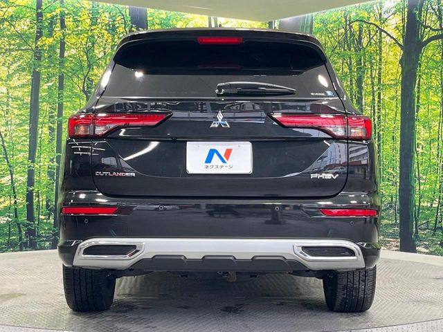 安心の最長10年・走行無制限保証(有償)をご用意。保証内容も充実はもちろん、無料点検&オイル交換や、年中無休の全国・24時間ロードサービスも付帯されておりますのでご安心下さい。