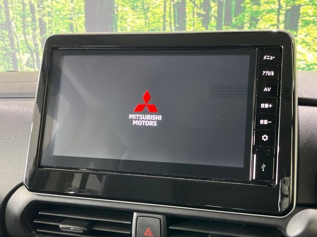 �y����9�C���`�i�r�z�l�C�̏����i�r�𑕔����Ă���܂��B�i�r�̎g���₷���͂������A�I�[�f�B�I�@�\���[��!�L�����v�◷�s�͂������A�ʋ΂┃�����ȂǕ��i�̃h���C�u���y�����Ȃ�͂���