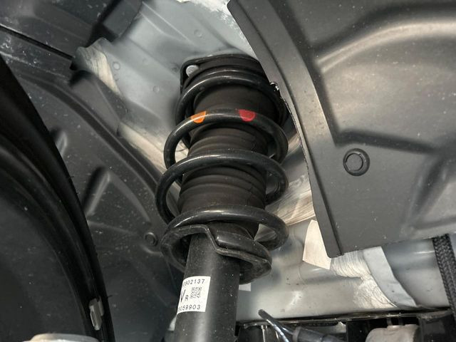 下回りの劣化予防の為の防錆加工の施工も承っております。降雪地域はもちろん、沿岸部にお住いの方や、趣味でマリン・ウィンタースポーツをされる方に大変好評いただいております。