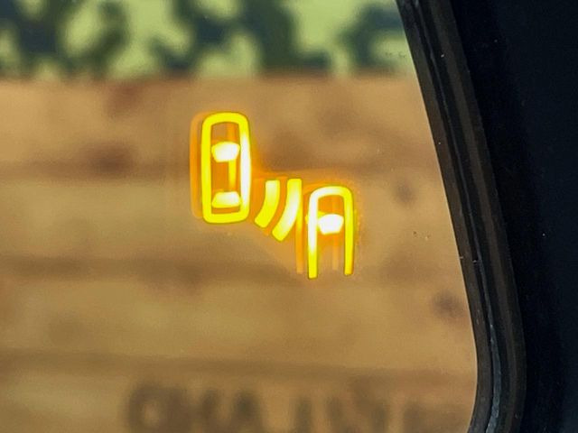 �y�u���C���h�X�|�b�g���j�^�[�z���s���A�h�A�~���[�̎��p�ɂȂ�₷���ӏ��Ɍ㑱�Ԃ��ڋ߂���ƃT�C�h�~���[�̃����Y�Ɍx����\��!�h���C�o�[�ɒ��ӊ��N�����Ă���܂��B