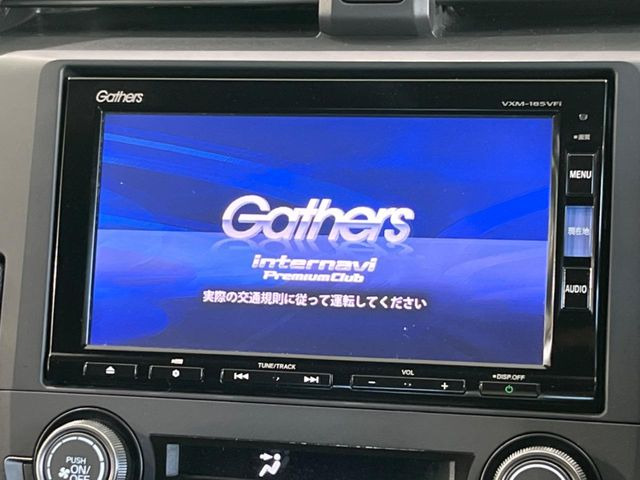 �y�����i�r�z�l�C�̏����i�r�𑕔����Ă���܂��B�i�r�̎g���₷���͂������A�I�[�f�B�I�@�\���[��!�L�����v�◷�s�͂������A�ʋ΂┃�����ȂǕ��i�̃h���C�u���y�����Ȃ�͂���