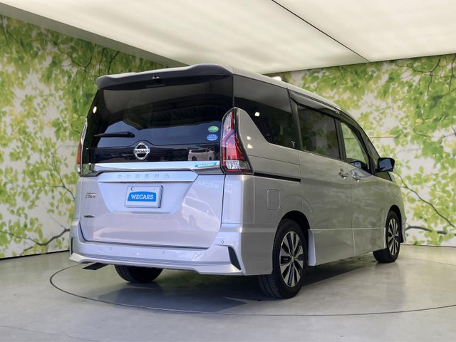 セレナ2.0 ハイウェイスター VセレクションII