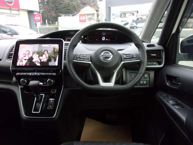 セレナ2.0 ハイウェイスターV