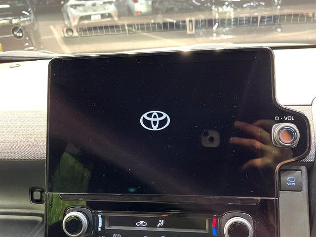 �y10.5�C���` �f�B�X�v���C�I�[�f�B�I�z���ʂ̃f�B�X�v���C��AppleCarPlay��AndroidAuto�����p�\�B�傫�ȉ�ʂŃX�}�z�i�r�A�v���������p���������܂���