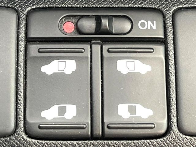 �y�����p���[�X���C�h�h�A�z�X�}�[�g�L�[��^�]�Ȃ̃X�C�b�`�Ō�ȗ����X���C�h�h�A�̊J���\���d��������͂����ăh�A���J����K�v�������A�����Ȃ��q�l�ł��ȒP�ɊJ���߂ł����K�ł���