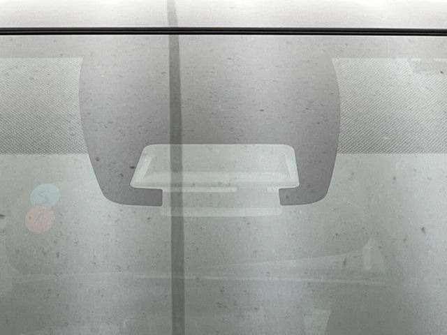 �y�g���^�Z�[�t�e�B�Z���X�z���s���ɑO���̎ԗ�����F�����A�Փ˂������Ȏ��͌x��ƃu���[�L�ŏՓˉ���Ɣ�Q�y�����A�V�X�g�B�����S�Ƀh���C�u�����y���݂��������܂��B