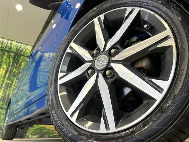 �y����15�C���`�A���~�z�C�[���z�O�ςɃ}�b�`���������A���~�z�C�[���𑕒����Ă���܂��B�e��ЊO�A���~�z�C�[����A�X�^�b�h���X�^�C�����戵�����Ă���܂��B���񂲑��k����������