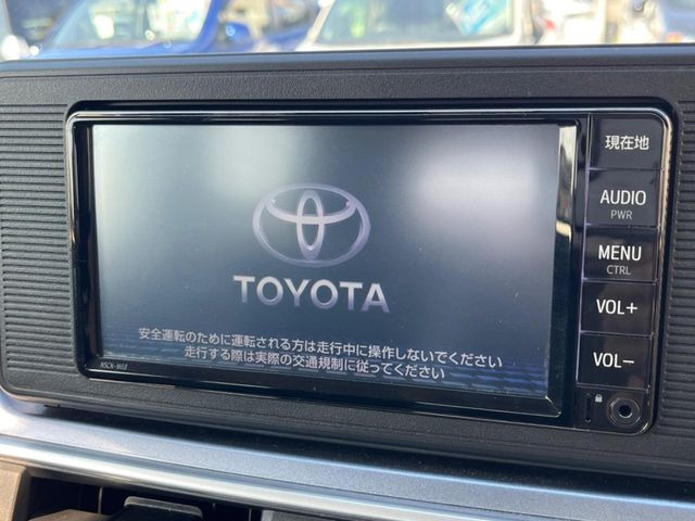 �y�����i�r�z�l�C�̏����i�r�𑕔����Ă���܂��B�i�r�̎g���₷���͂������A�I�[�f�B�I�@�\���[��!�L�����v�◷�s�͂������A�ʋ΂┃�����ȂǕ��i�̃h���C�u���y�����Ȃ�͂���