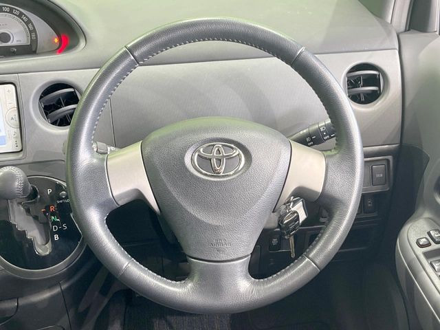 �y�����v�����X�e�A�����O�z�㎿�Ȋv���g�p���邱�ƂŁA��ɂ����������݂ƂĂ��^�]���₷���n���h���ł���