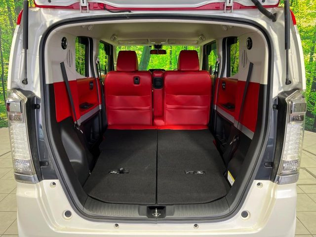 ���i�̂���������ʋ΁A���}���ɏ\���ȉ׎��X�y�[�X���m�ۂ��Ă���܂��B�Z�J���h�V�[�g��|���ƁA�傫�ȉו��̐ύڂ��\�ł���