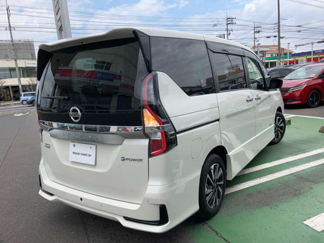セレナ1.2 e-POWER ハイウェイスターV