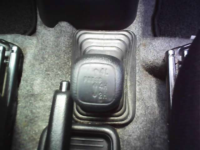 パジェロミニエクシード 4WD