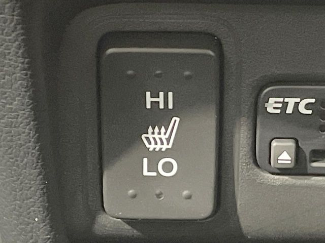 �y�V�[�g�q�[�^�[�z�������ɏd�󂷂�V�[�g�q�[�^�[!�G�A�R����葁�����܂��Ă����̂Ŋ�����̐l�����S�ł��ˁ�G�A�R���̉����͊������邩����A�Ƃ������ɂ����������߂ł��B