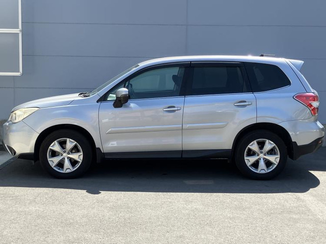 フォレスター2.0i-L アイサイト 4WD