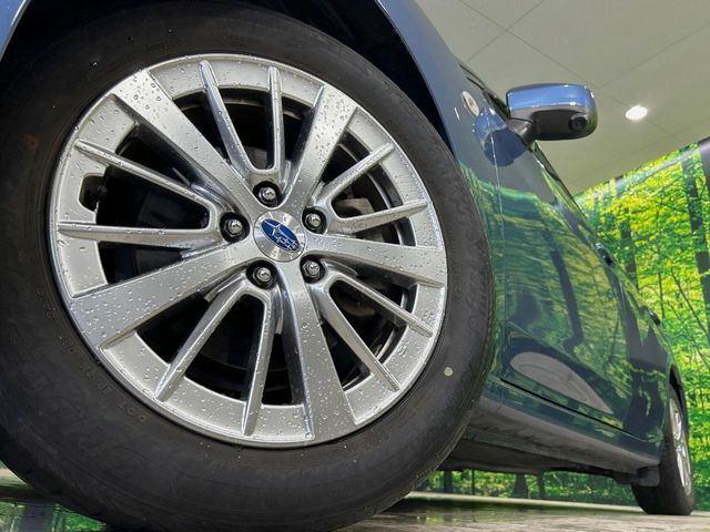 �y����16�C���`�A���~�z�C�[���z�O�ςɃ}�b�`���������A���~�z�C�[���𑕒����Ă���܂��B�e��ЊO�A���~�z�C�[����A�X�^�b�h���X�^�C�����戵�����Ă���܂��B���񂲑��k����������