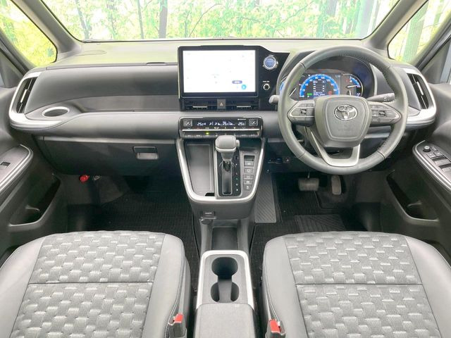 ヴォクシー1.8 ハイブリッド S-Z