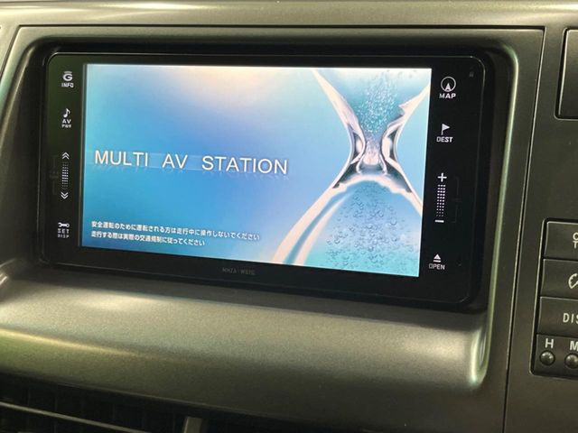 �y�����i�r�z�l�C�̏����i�r�𑕔����Ă���܂��B�i�r�̎g���₷���͂������A�I�[�f�B�I�@�\���[��!�L�����v�◷�s�͂������A�ʋ΂┃�����ȂǕ��i�̃h���C�u���y�����Ȃ�͂���