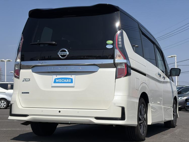 セレナ2.0 ハイウェイスターV