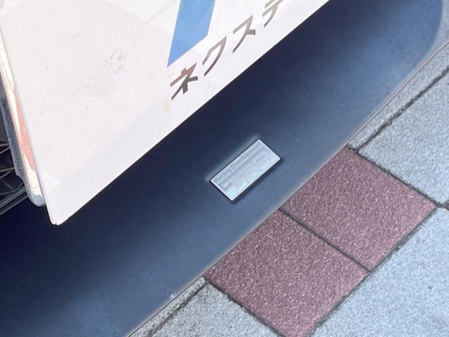 【TRDエアロ】人気のTRDエアロを装備!クルマの外観がよりスタイリッシュになり、街中で存在感あふれる1台に♪将来買い替える時にもリセールに影響しやすく、価値ある人気の装備です!