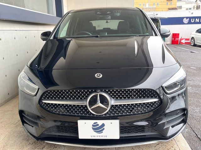 ●当店では第三者機関による車両品質鑑定を導入し、修復歴車を排除。鑑定書が発行されますので、ぱっと見ただけでは分からない箇所まで納得した上でご検討いただけます。※一部未実施の場合がございます。