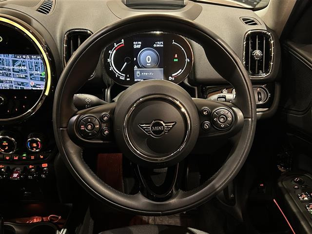 ミニクロスオーバークーパー SD オール4 4WD