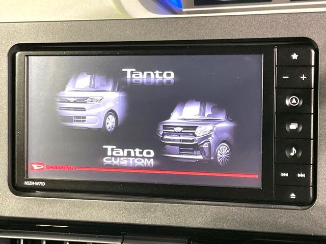 �y�����i�r�z�l�C�̏����i�r�𑕔����Ă���܂��B�i�r�̎g���₷���͂������A�I�[�f�B�I�@�\���[��!�L�����v�◷�s�͂������A�ʋ΂┃�����ȂǕ��i�̃h���C�u���y�����Ȃ�͂���