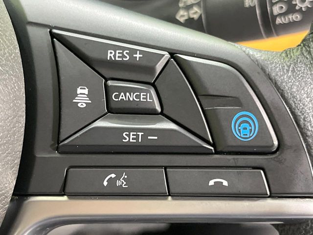 【プロパイロット】高速道路での長距離走行が楽に!!渋滞時と巡回走行のシーンで、アクセル・ブレーキ・ステアリングを自動で制御し、長距離運転の負担を軽減してくれます♪