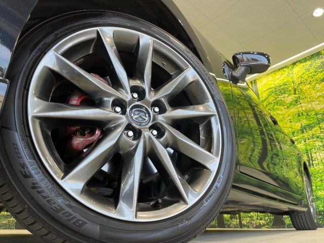 �y����18�C���`�A���~�z�C�[���z�O�ςɃ}�b�`���������A���~�z�C�[���𑕒����Ă���܂��B�e��ЊO�A���~�z�C�[����A�X�^�b�h���X�^�C�����戵�����Ă���܂��B���񂲑��k����������