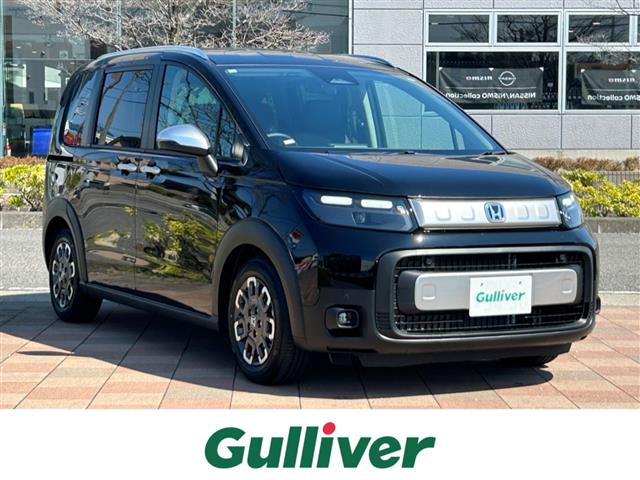 フリード1.5 e:HEV クロスター