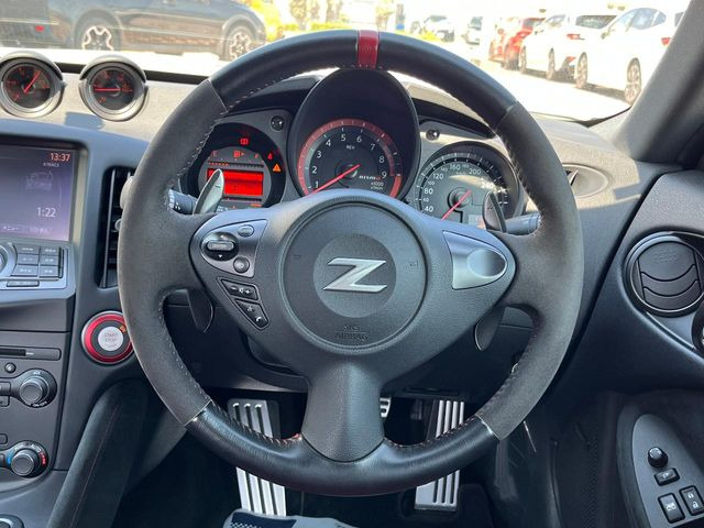 �y�����v�����X�e�A�����O�z�㎿�Ȋv���g�p���邱�ƂŁA��ɂ����������݂ƂĂ��^�]���₷���n���h���ł���