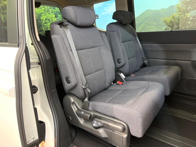 ���ڒ����̓E�H�[�N�X���[�ƂȂ��Ă���܂��B���ڂƎO��ڂ̈ړ�����~�肪�Ƃ��Ă��y�ɂȂ�̂ŁA���~��̍ۂ��X�g���X�������邱�Ƃ͂���܂����