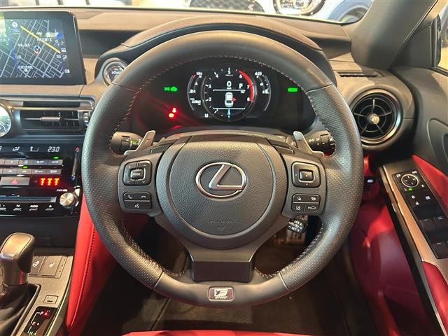 IS300h Fスポーツ 4WD