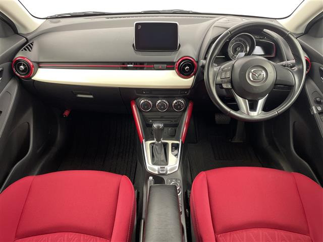 デミオ1.3 13S ミッド センチュリー 4WD