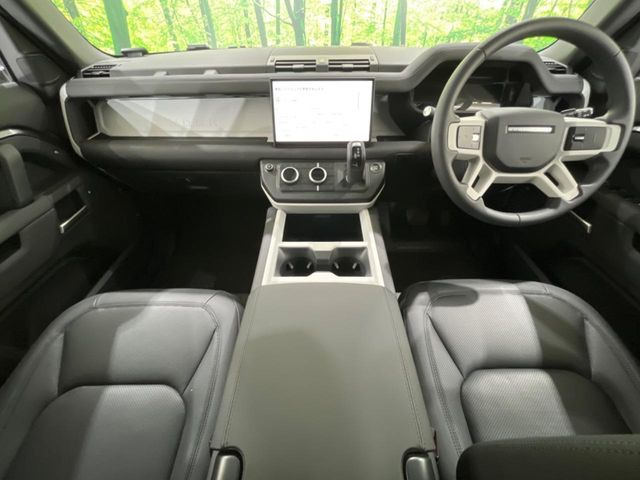 ディフェンダー110 S 3.0L D350 ディーゼル 4WD