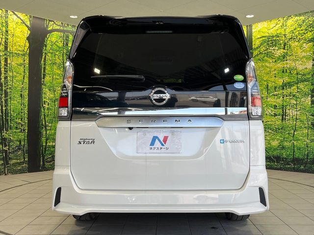 安心の最長10年・走行無制限保証(有償)をご用意。保証内容も充実はもちろん、無料点検&オイル交換や、年中無休の全国・24時間ロードサービスも付帯されておりますのでご安心下さい。