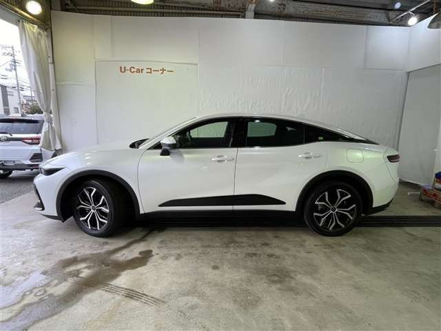 クラウンクロスオーバー2.5 G アドバンスト E-Four 4WD