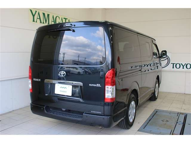 ハイエースバン